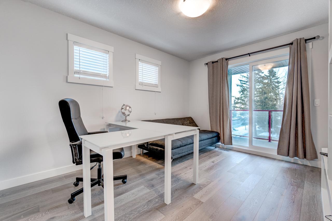 Three-bedroom House With Walk-in Closet #29 Sunalta Downtown * Calgary