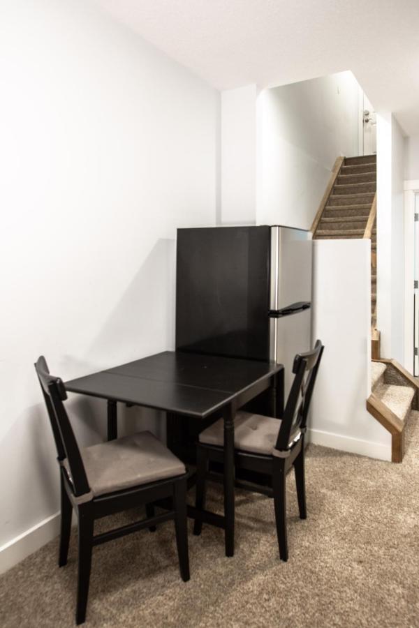Three-bedroom House With Walk-in Closet #29 Sunalta Downtown Hébergement de vacances Calgary
